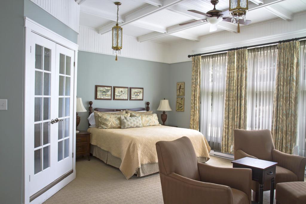 Shadow Lawn Inn Rothesay Экстерьер фото
